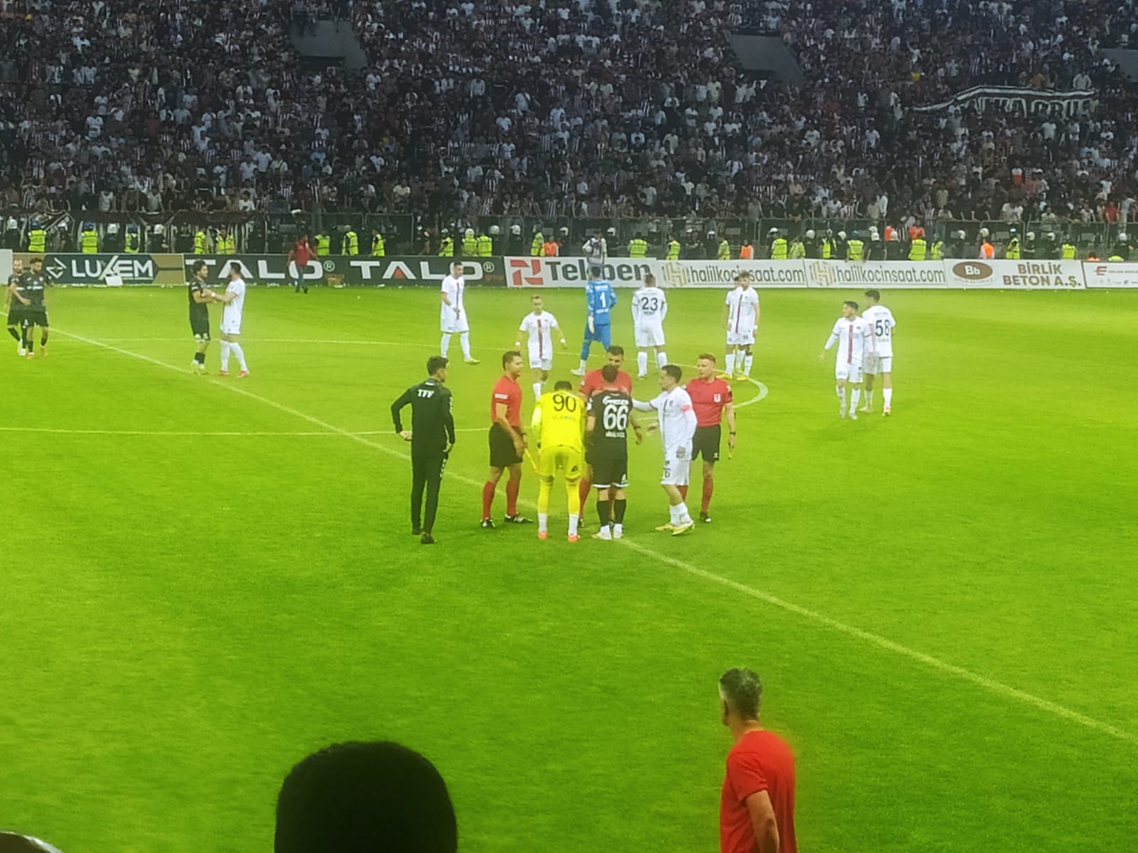 Kendi Ayağımıza Sıktık