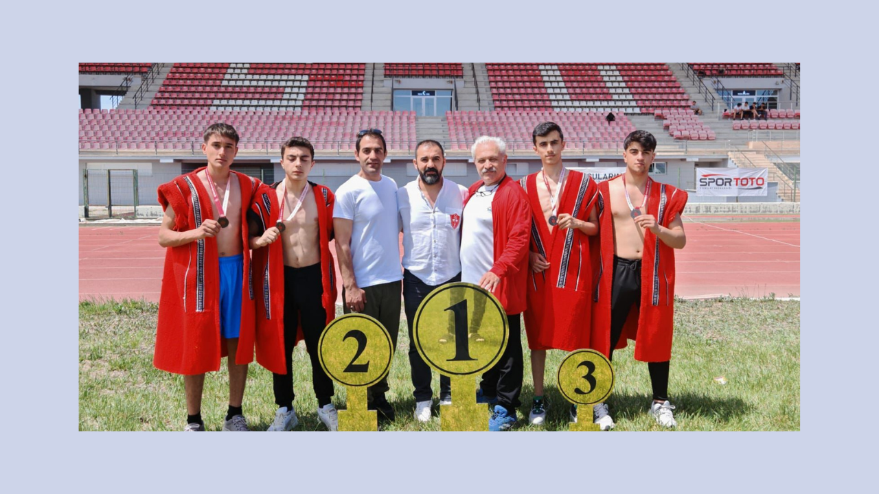 Elazığ’lı Güreşçilerden Gururlandıran Dereceler